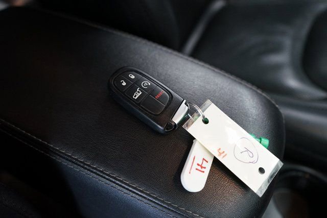 Used 2019 Jeep Cherokee Limited image 57