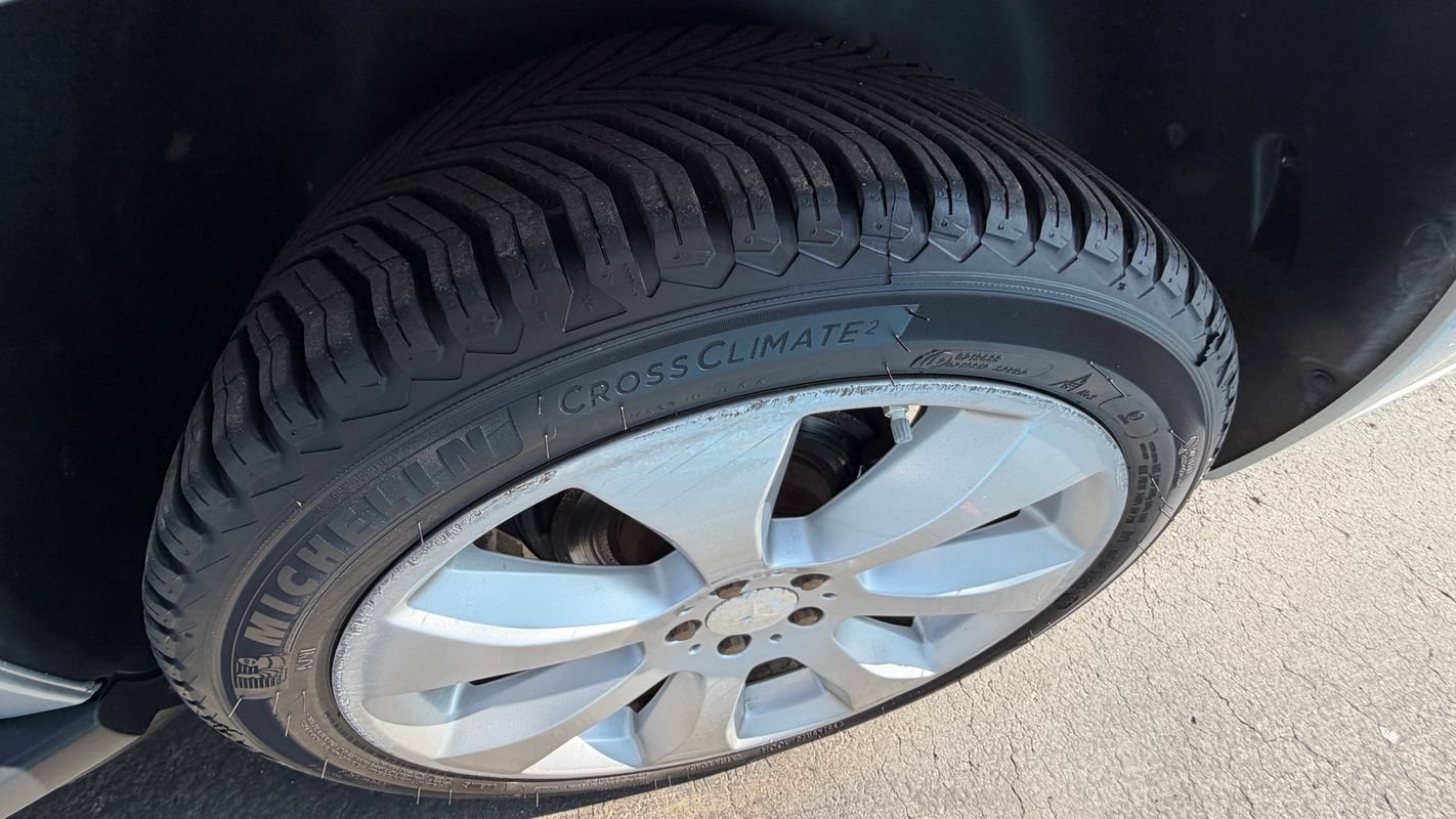 Used 2010 Mercedes-Benz GLK 350 4MATIC image 15