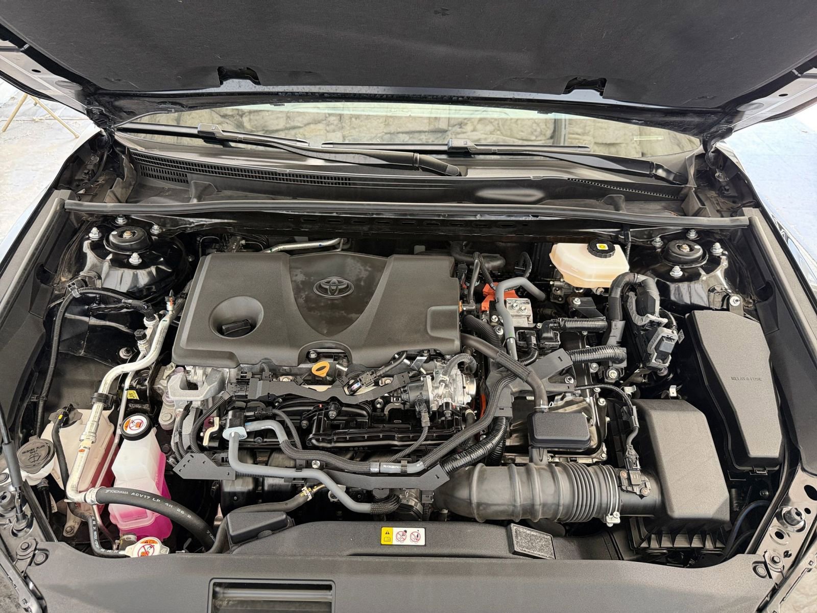 Used 2025 Toyota Camry LE image 31