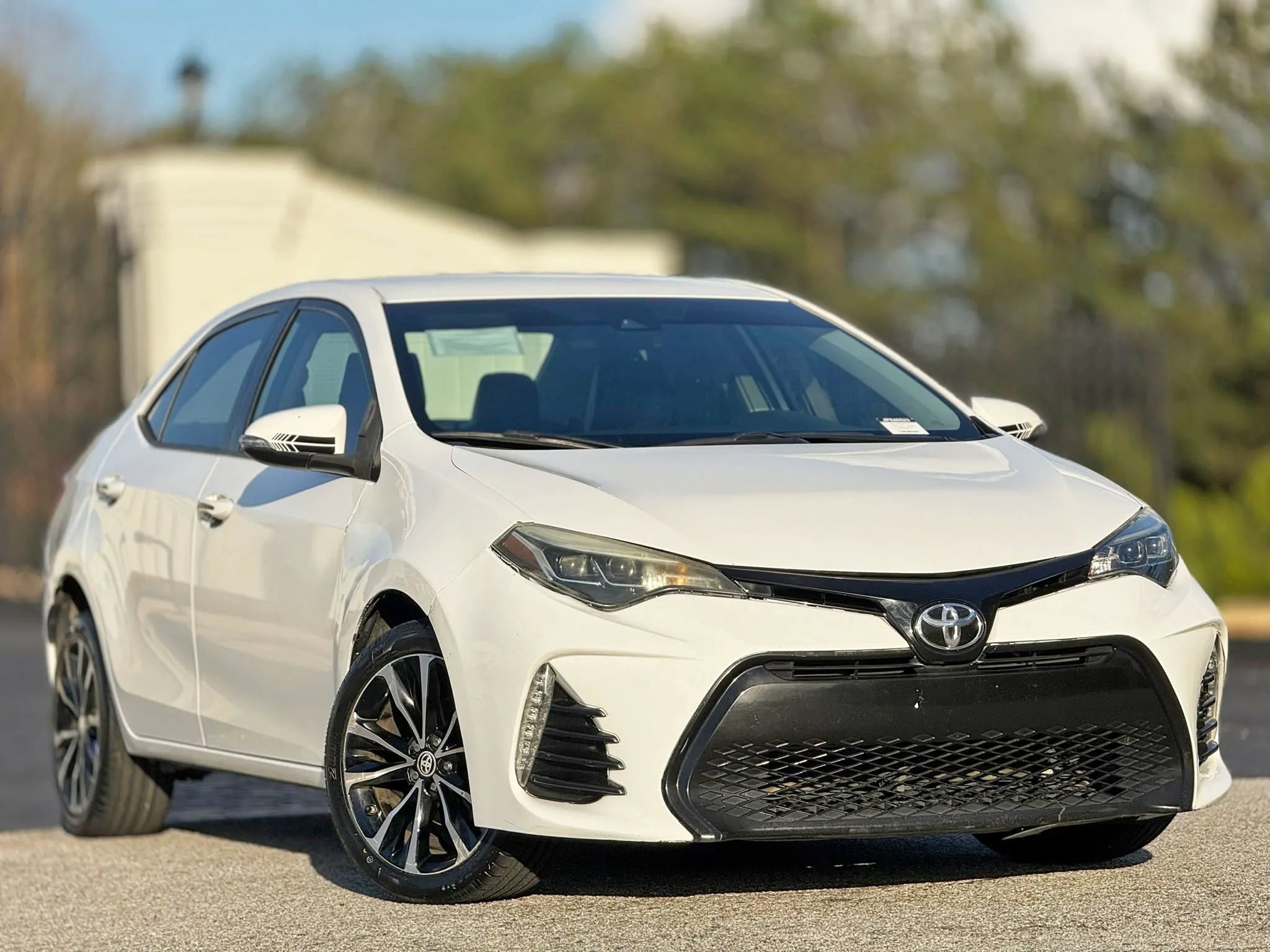 Used 2018 Toyota Corolla SE image 4