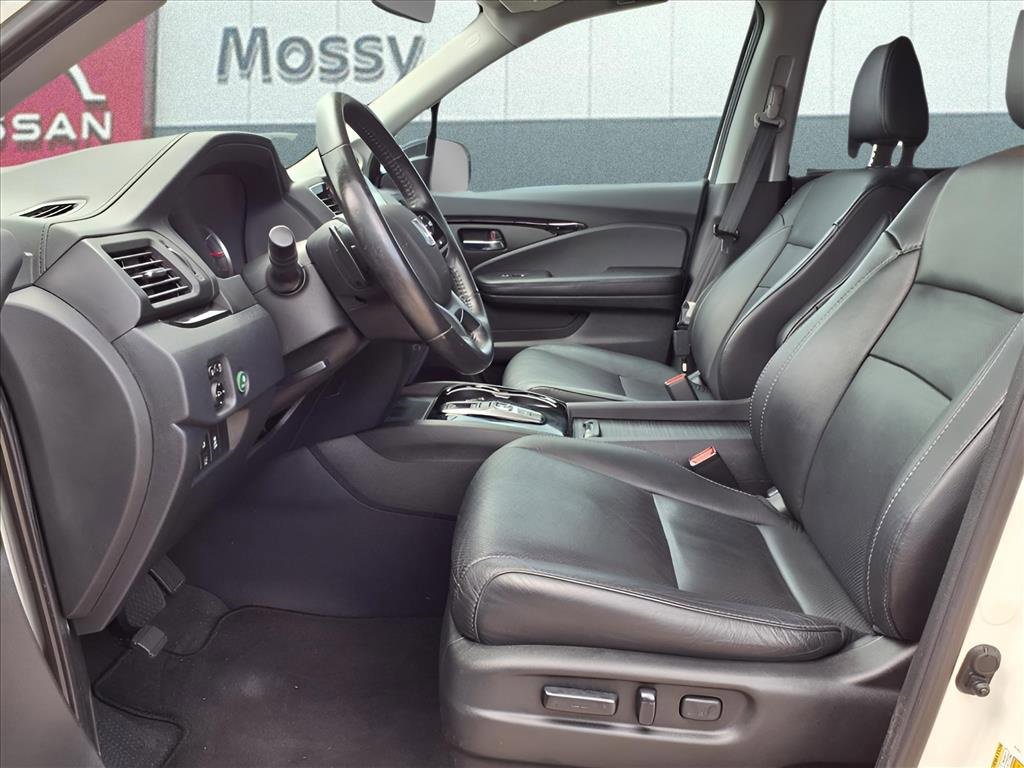 Used 2019 Honda Pilot Elite image 11