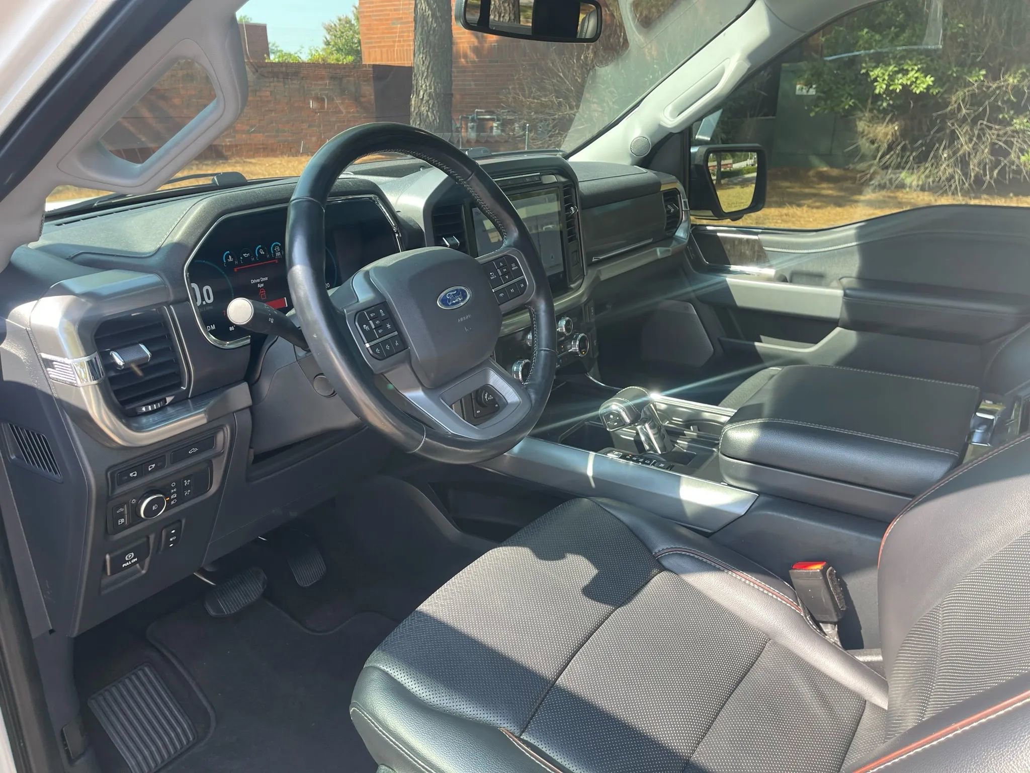 Used 2021 Ford F150 Lariat w/ Equipment Group 502A High image 11