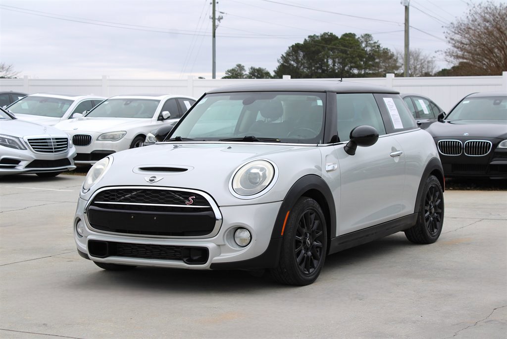 Used 2015 MINI Cooper S image 3