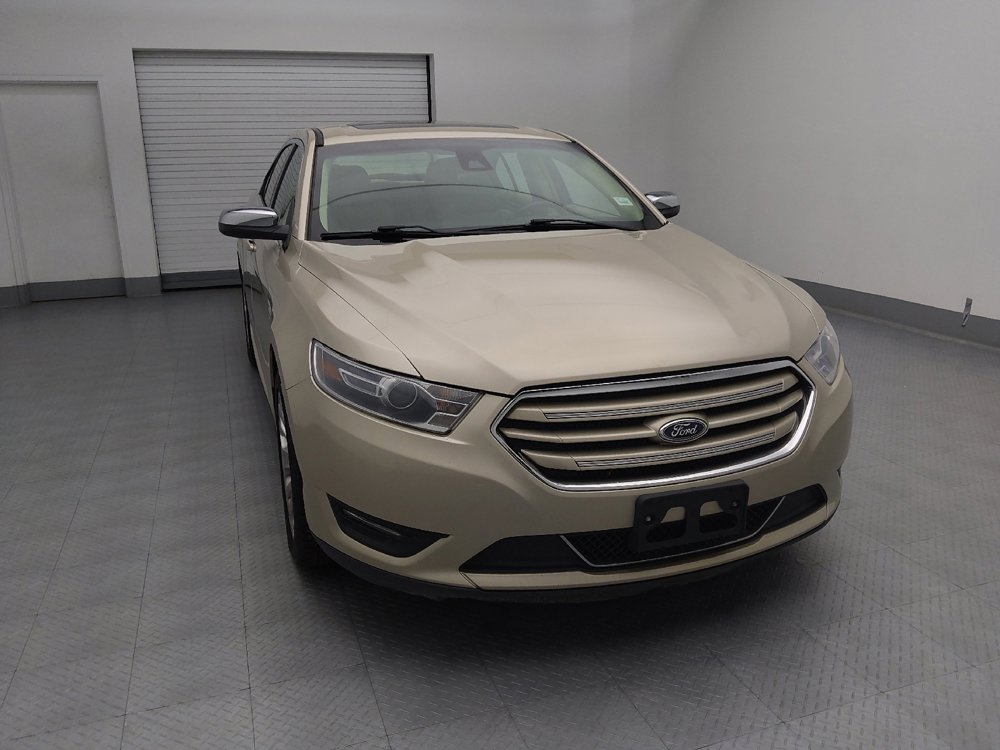 Used 2018 Ford Taurus Limited FWD image 14