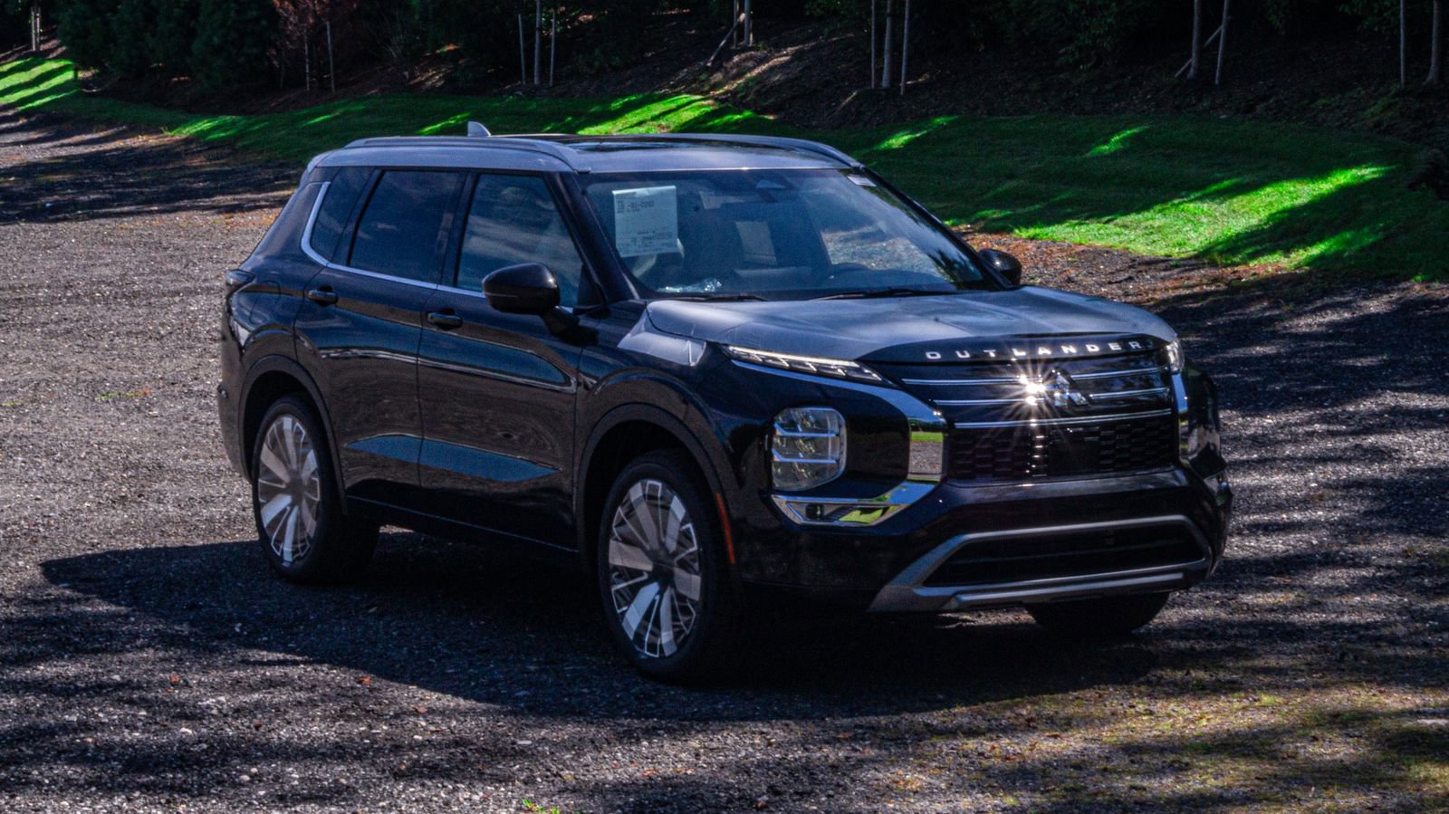 New 2025 Mitsubishi Outlander AWD image 11