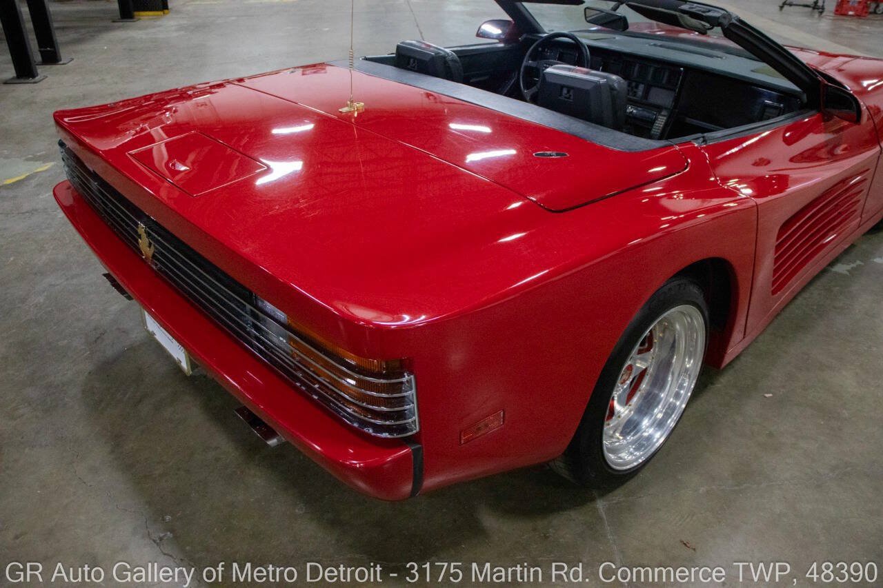 Used 1989 Chevrolet Corvette Convertible RWD image 16