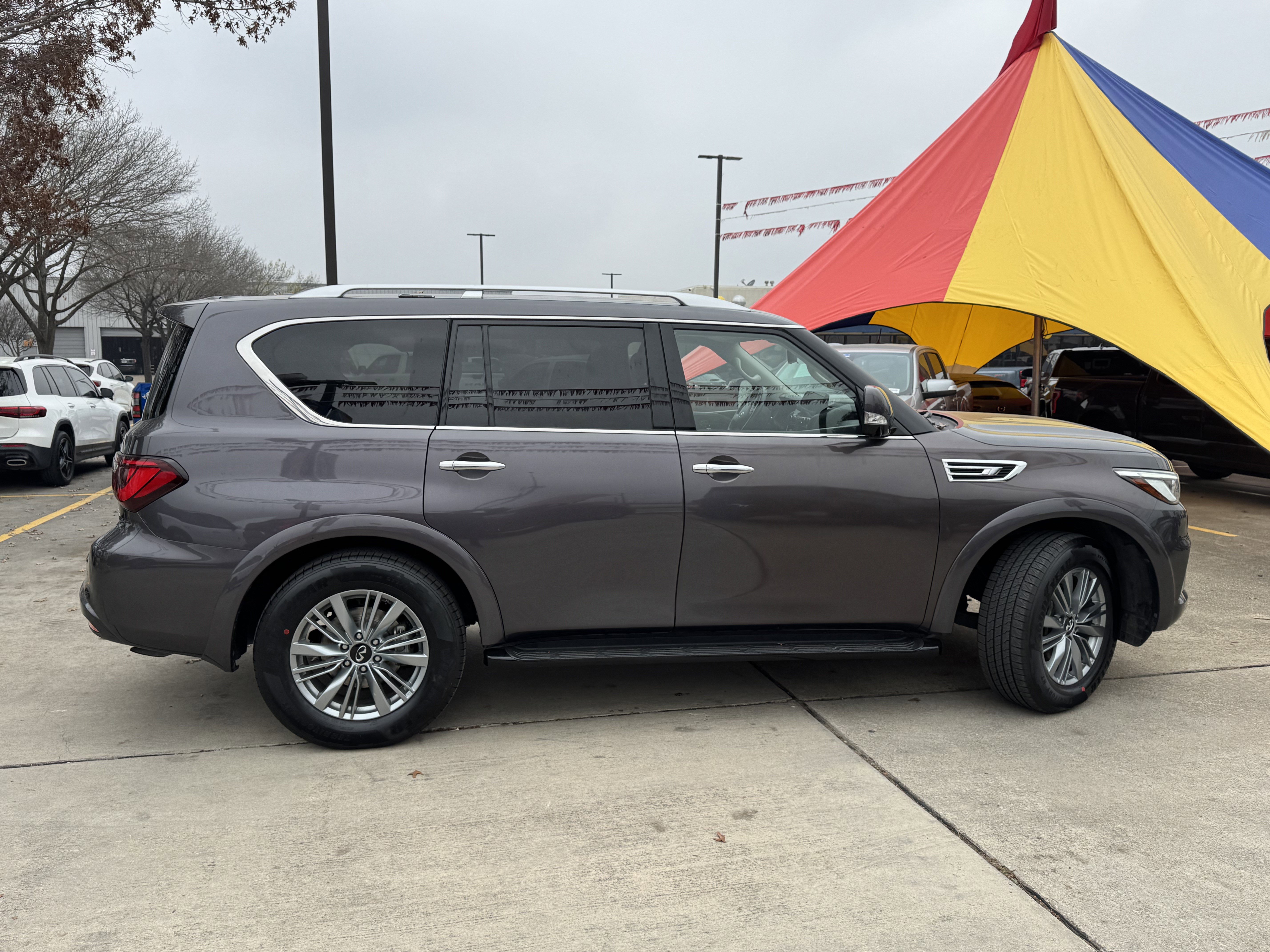 Used 2024 INFINITI QX80 Luxe image 4