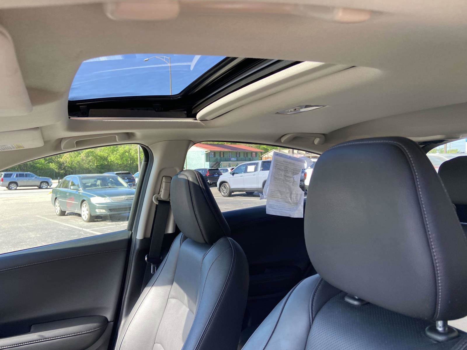 Used 2019 Honda HR-V EX-L image 8