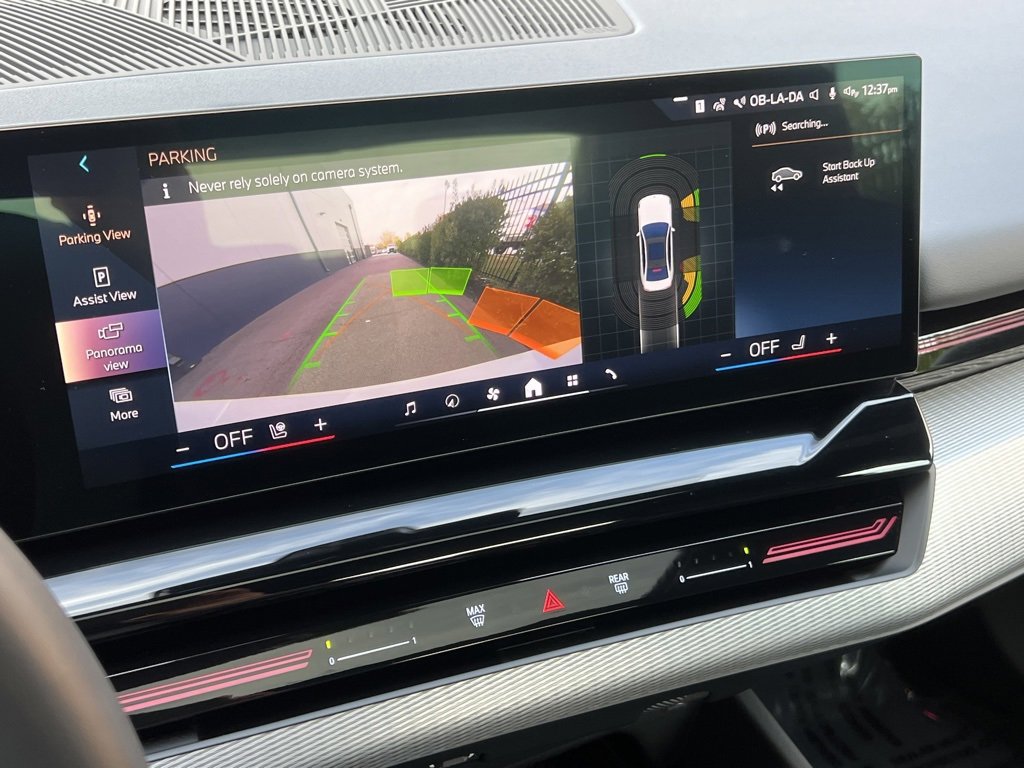 Used 2024 BMW 530i xDrive w/ M Sport Package image 26