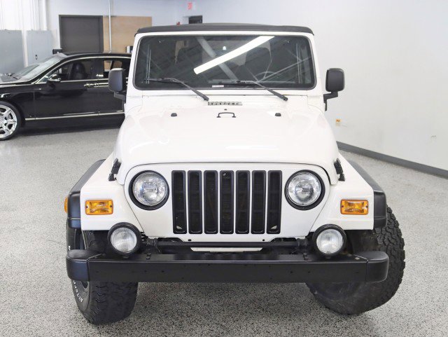 Used 2004 Jeep Wrangler 4WD w/ 30" Tire & Wheel Group image 8