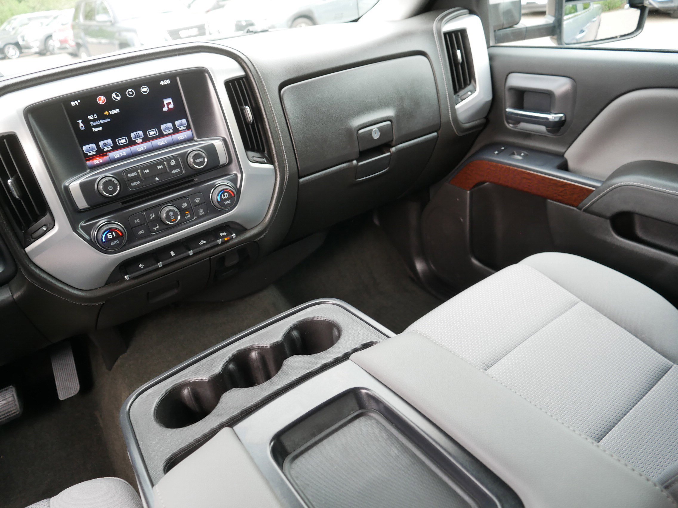 Used 2016 GMC Sierra 1500 SLE w/ SLE Value Package AWD/4WD image 11