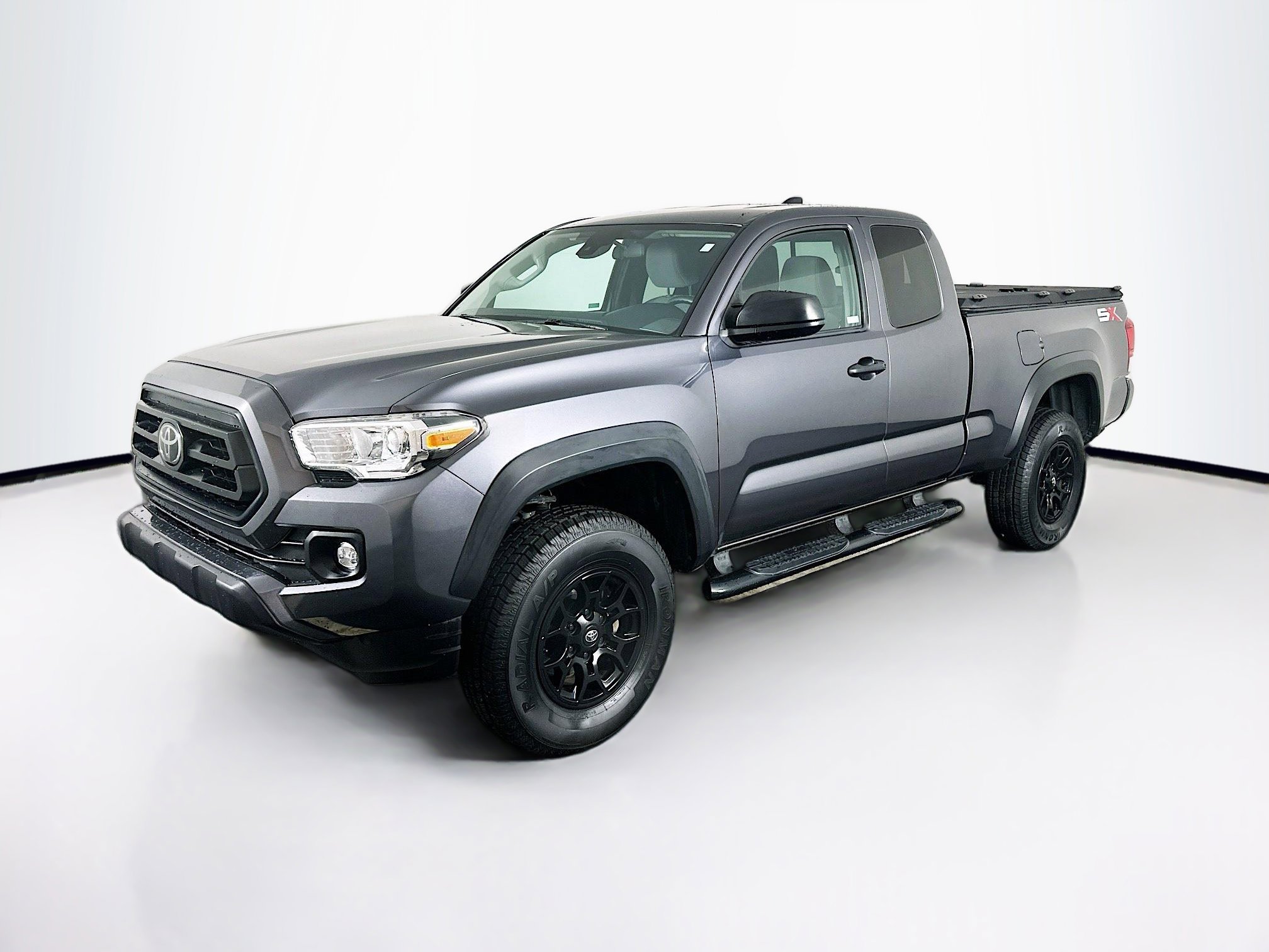 Used 2020 Toyota Tacoma SR w/ SX Package image 3