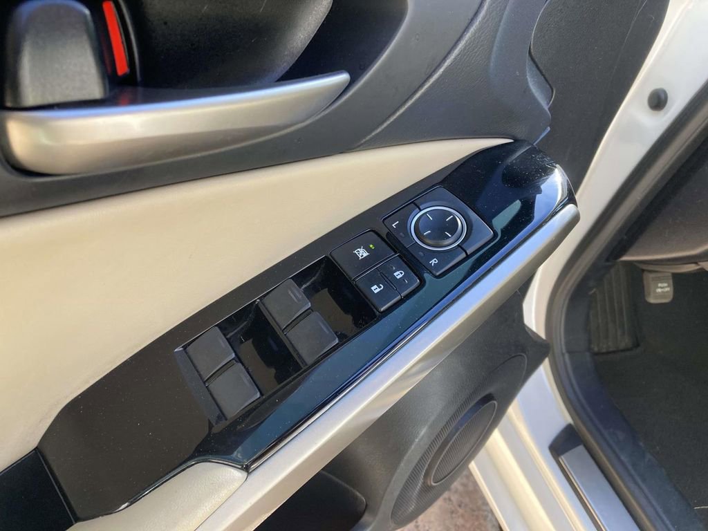 Used 2020 Lexus IS 300 w/ Accessory Package 2 RWD image 11