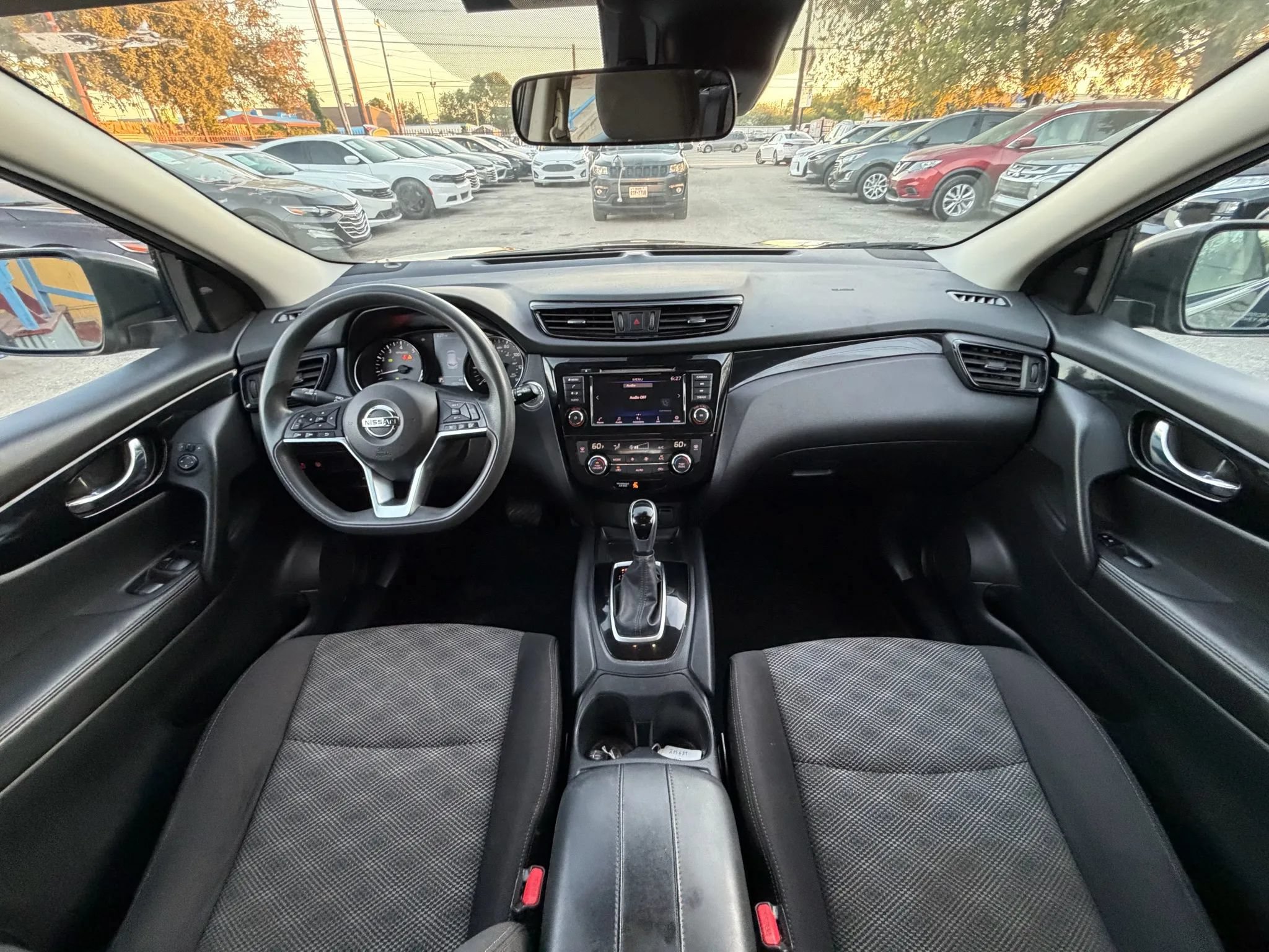 Used 2019 Nissan Rogue Sport SV FWD image 15