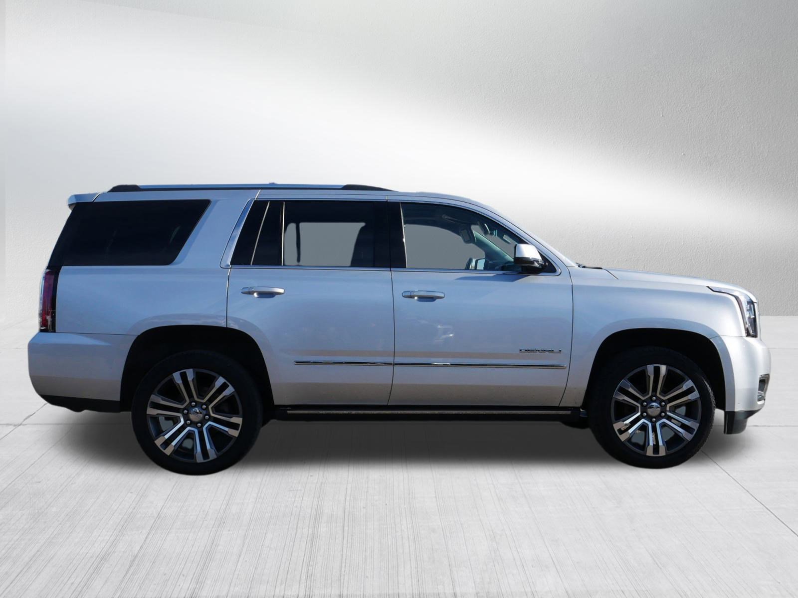 Used 2020 GMC Yukon Denali w/ Denali Premium Package image 8