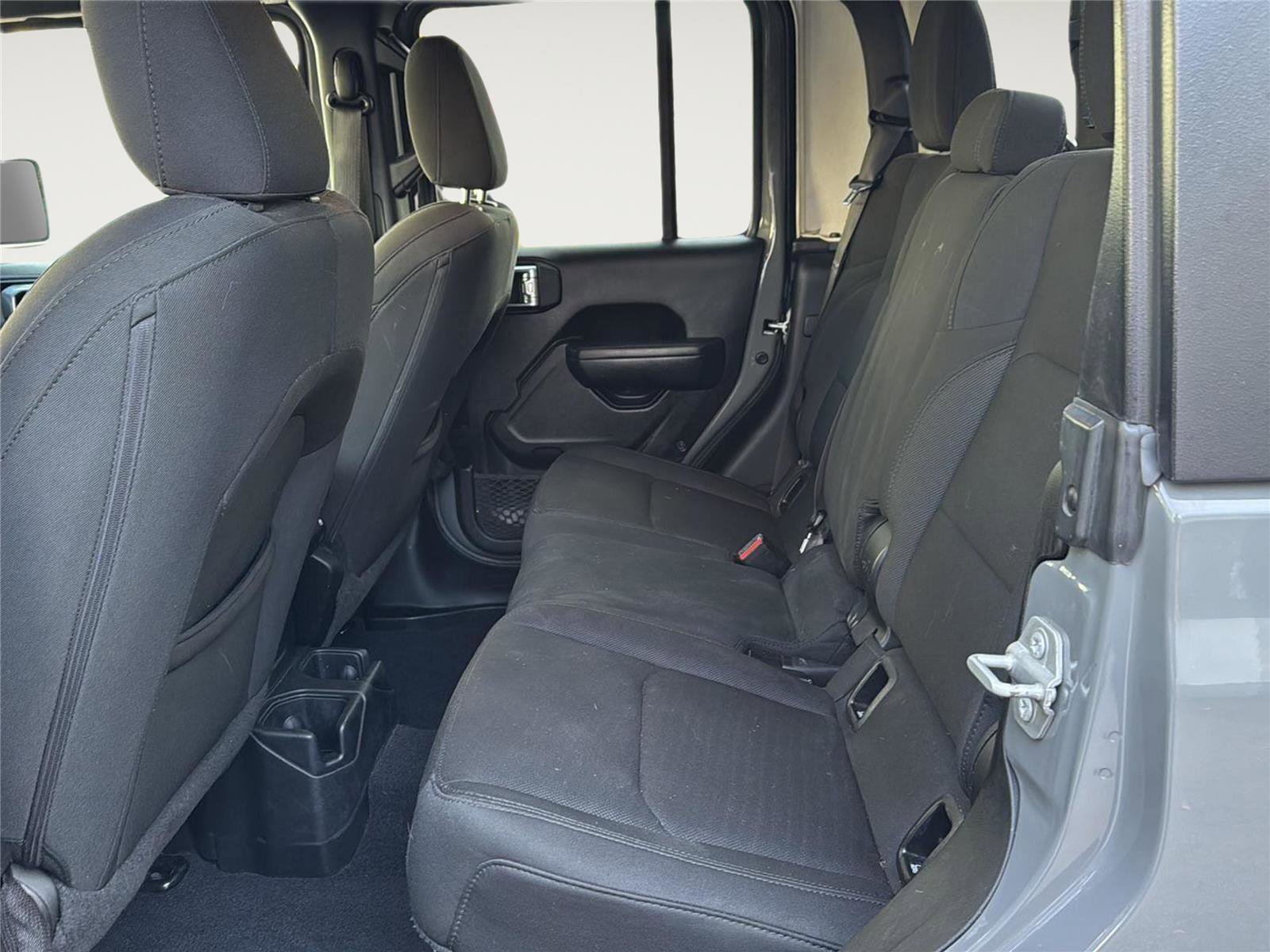 Used 2022 Jeep Gladiator Sport image 28