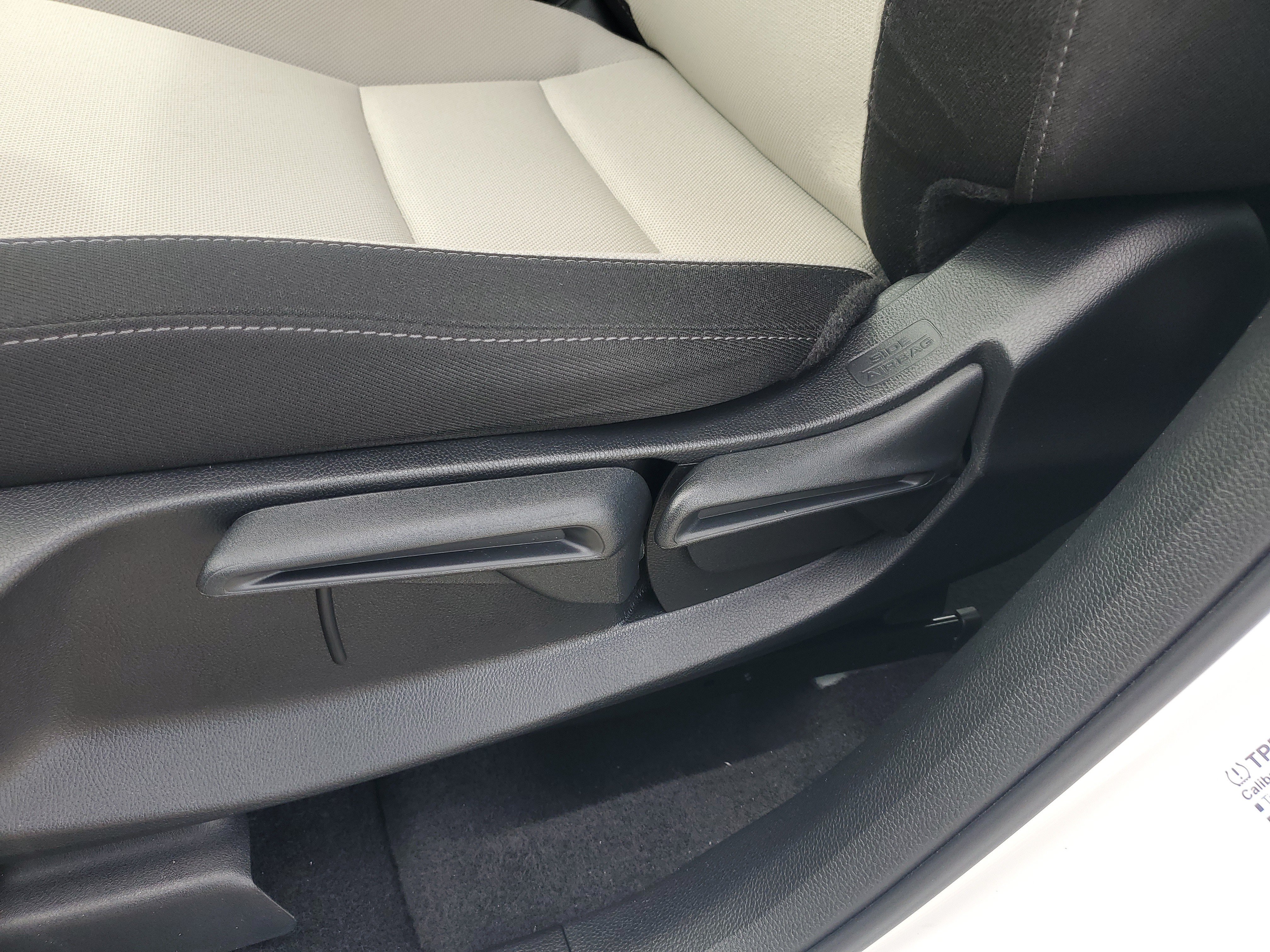 Used 2024 Honda CR-V LX image 19