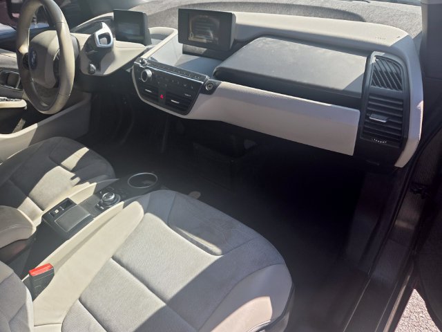 Used 2014 BMW i3 RWD image 16