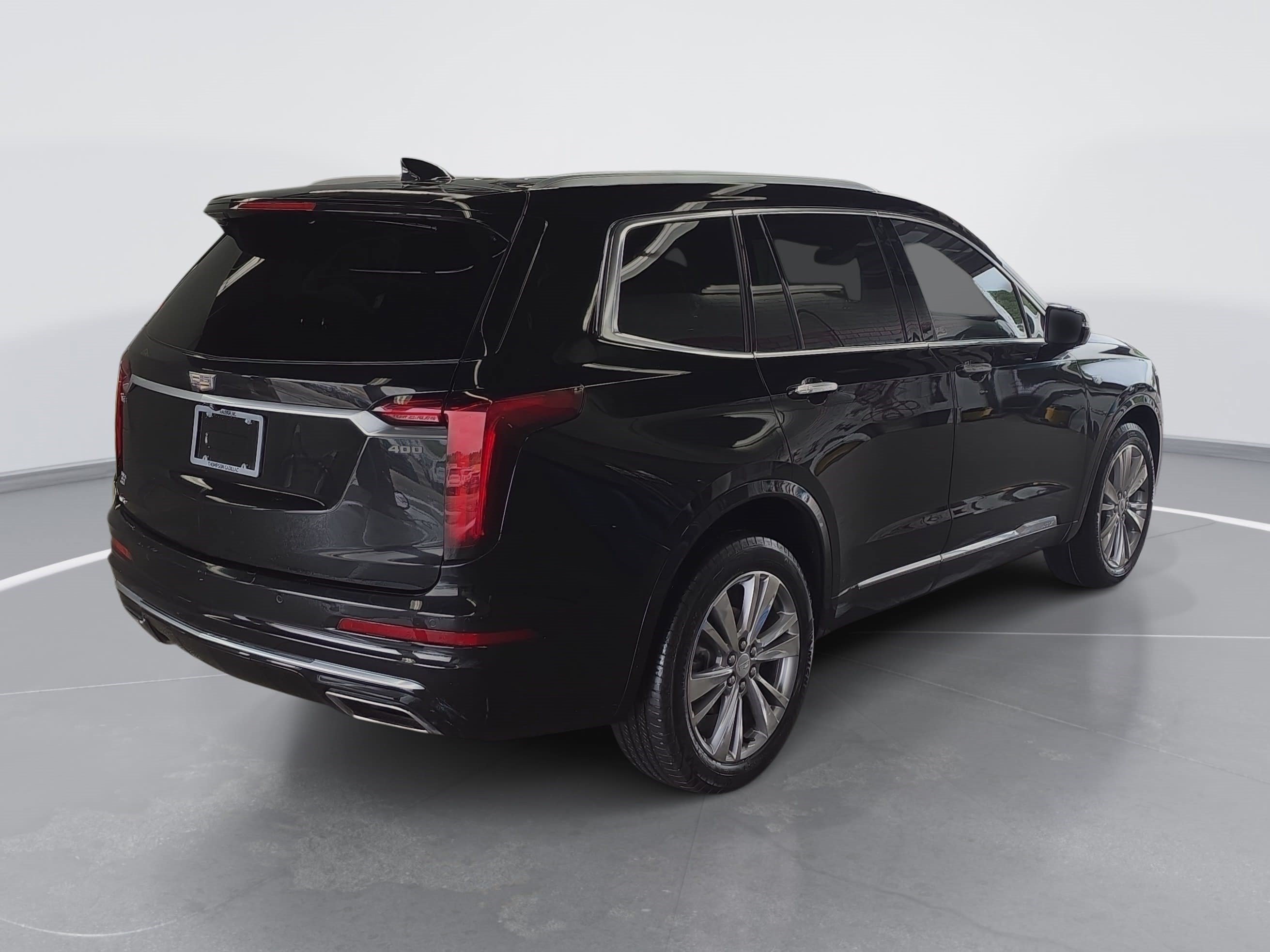 Used 2023 Cadillac XT6 Premium Luxury AWD/4WD image 3