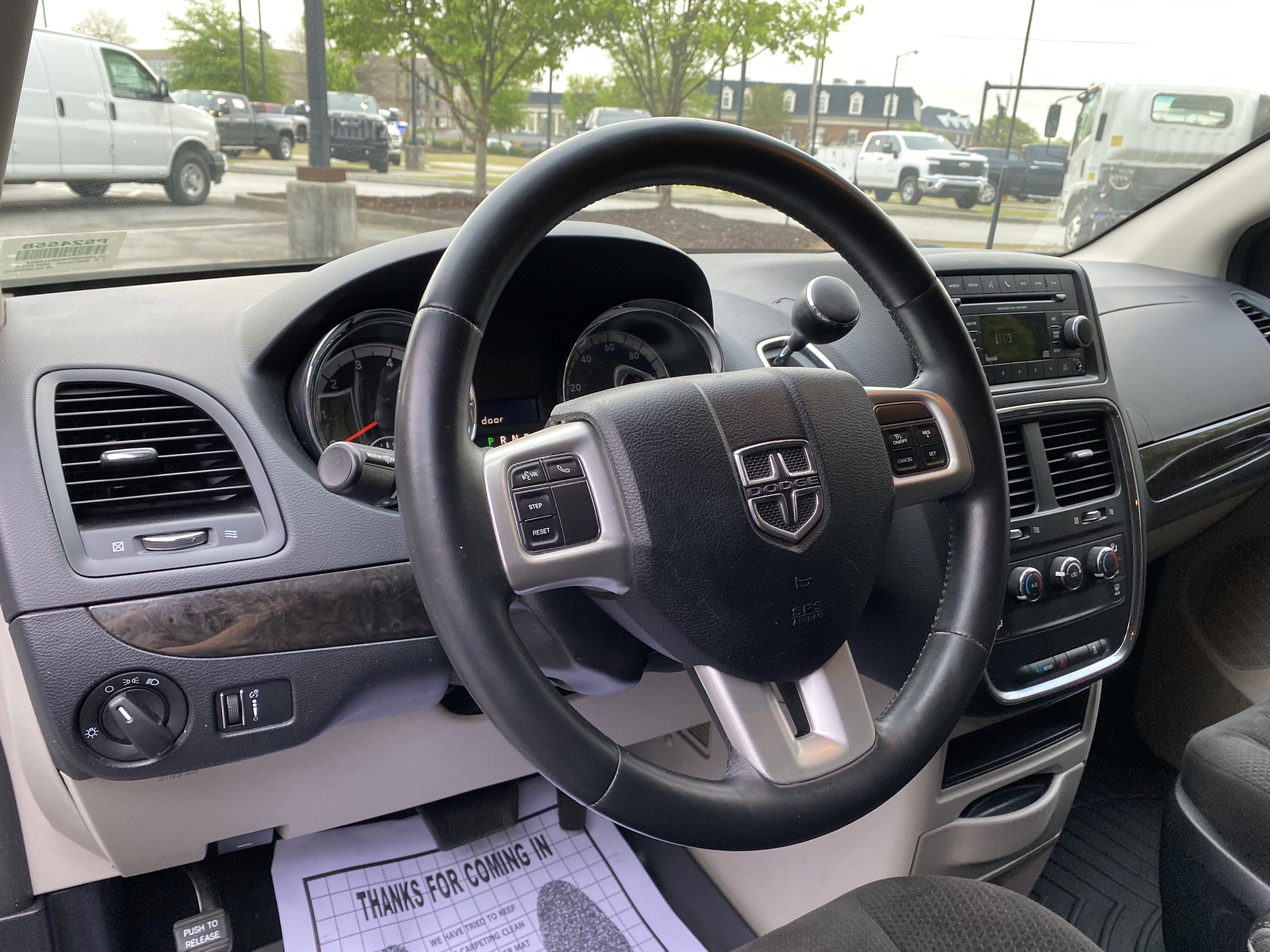 Used 2016 Dodge Grand Caravan American Value Package w/ UConnect Hands-Free Group image 17