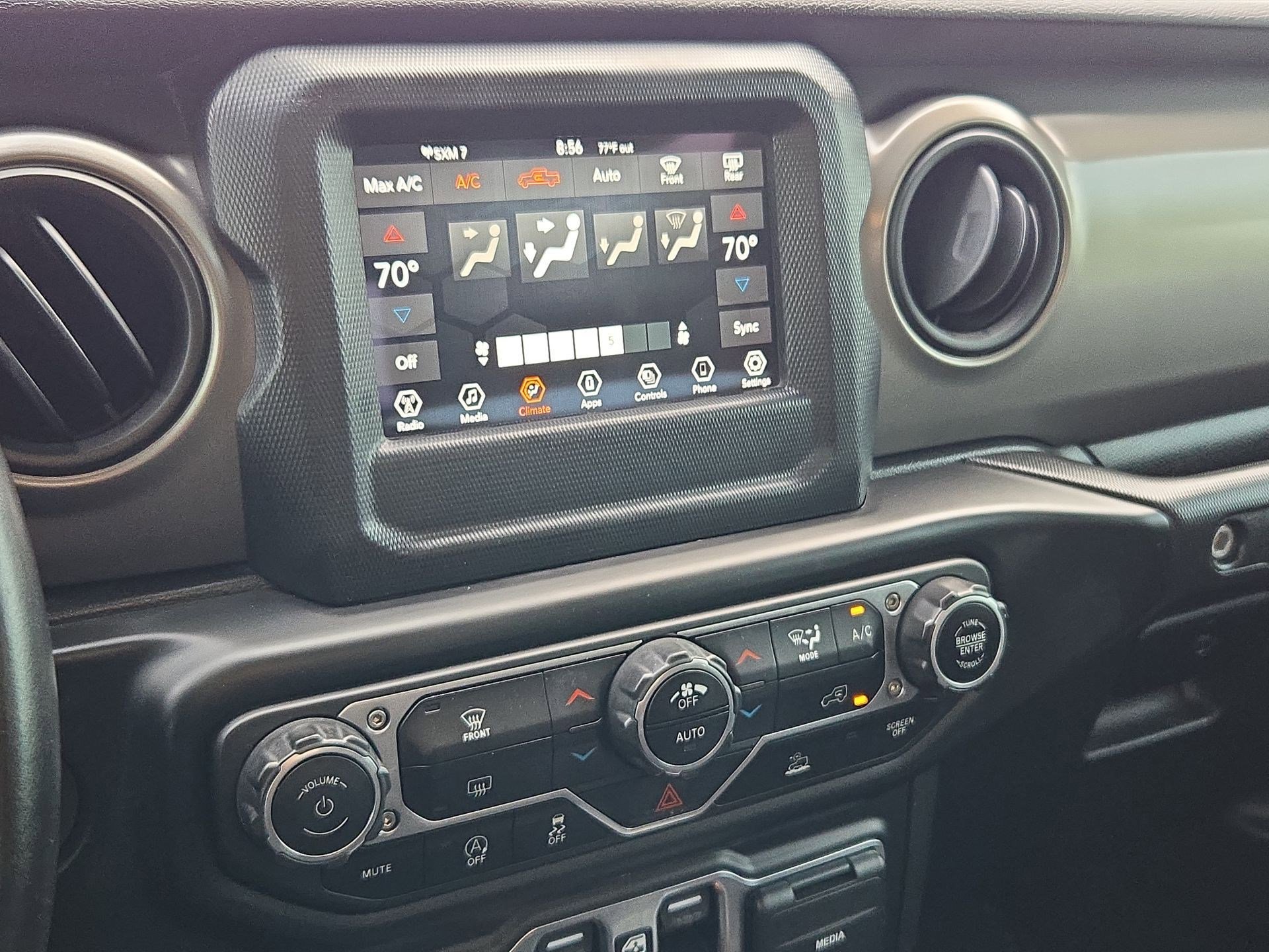 Used 2021 Jeep Gladiator Willys image 24