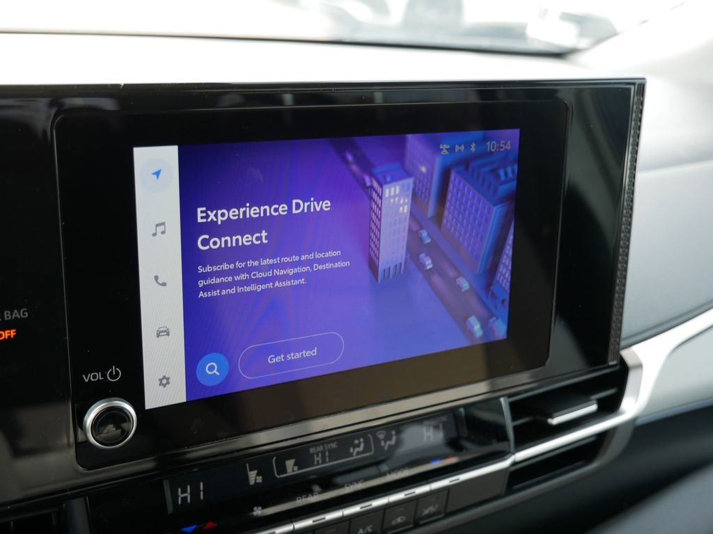 Used 2025 Toyota Sienna LE image 18