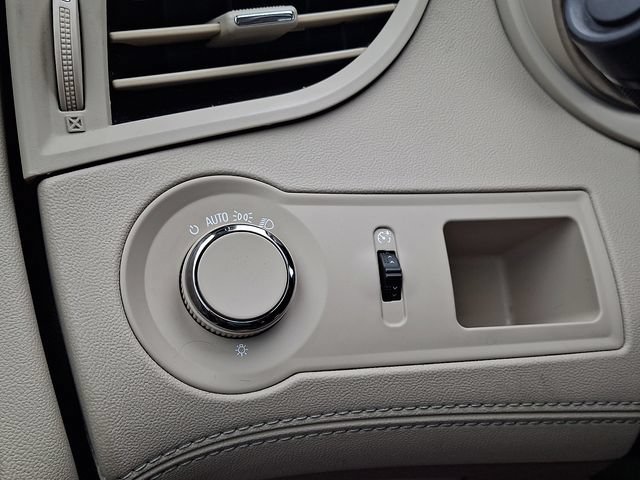 Used 2015 Buick LaCrosse FWD image 24