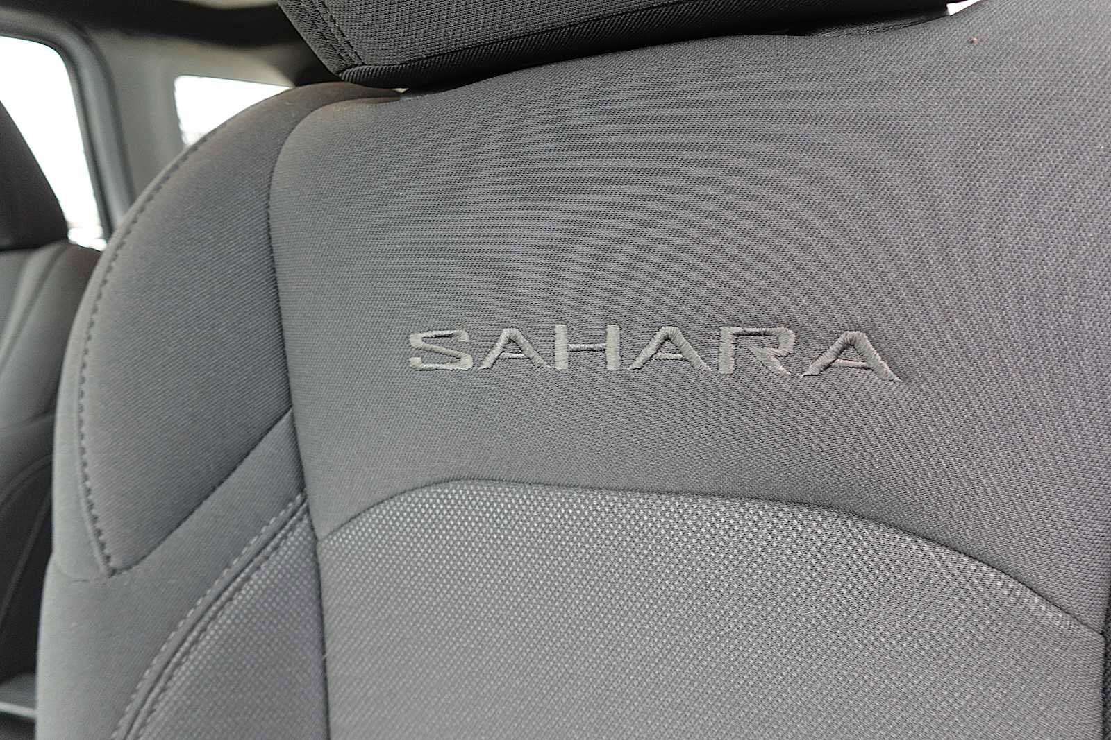 Used 2023 Jeep Wrangler Sahara w/ LED Lighting Group image 14