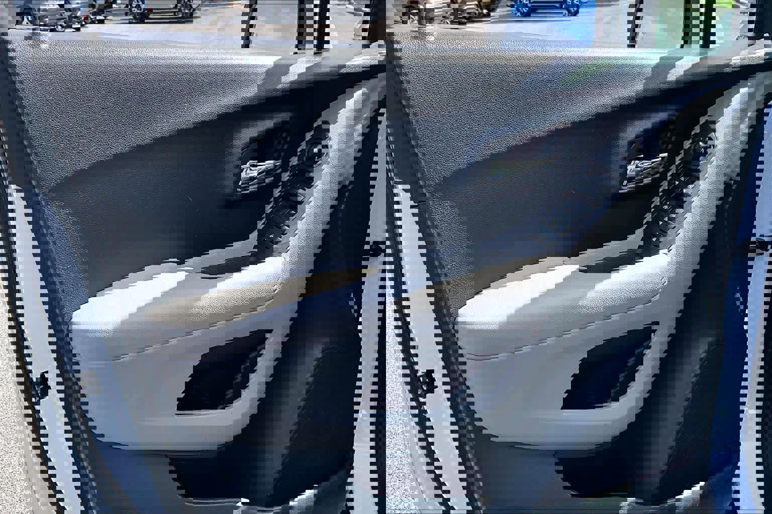 Used 2016 Chevrolet Trax LT w/ LT Convenience Package image 21