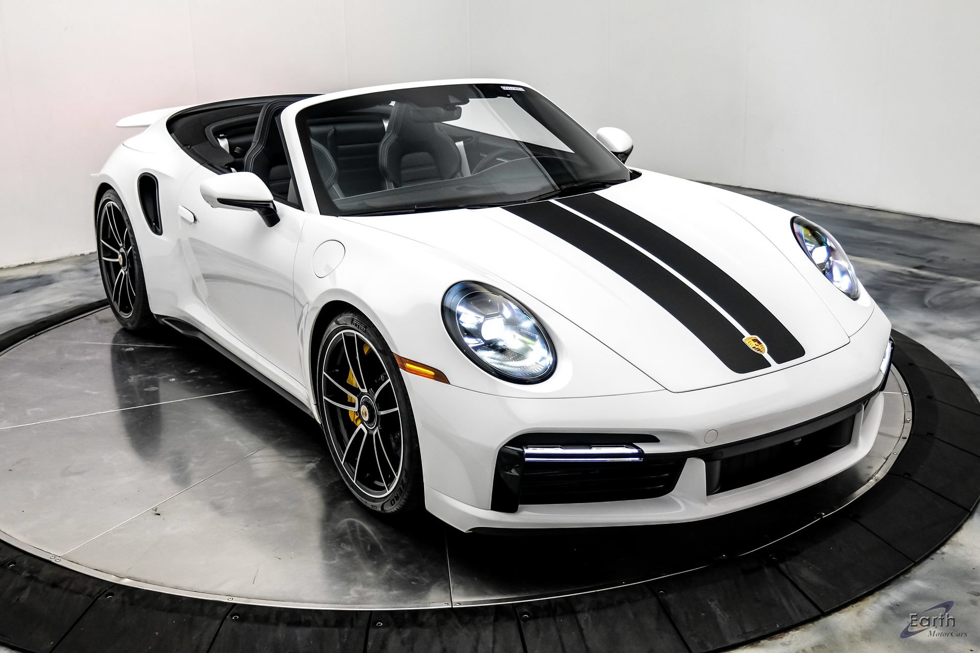 Used 2024 Porsche 911 Turbo S AWD/4WD image 32