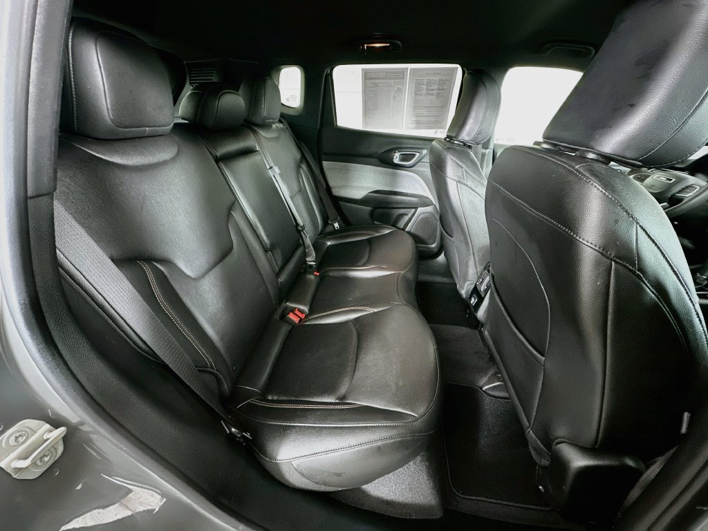 Used 2023 Jeep Compass Latitude AWD/4WD image 36