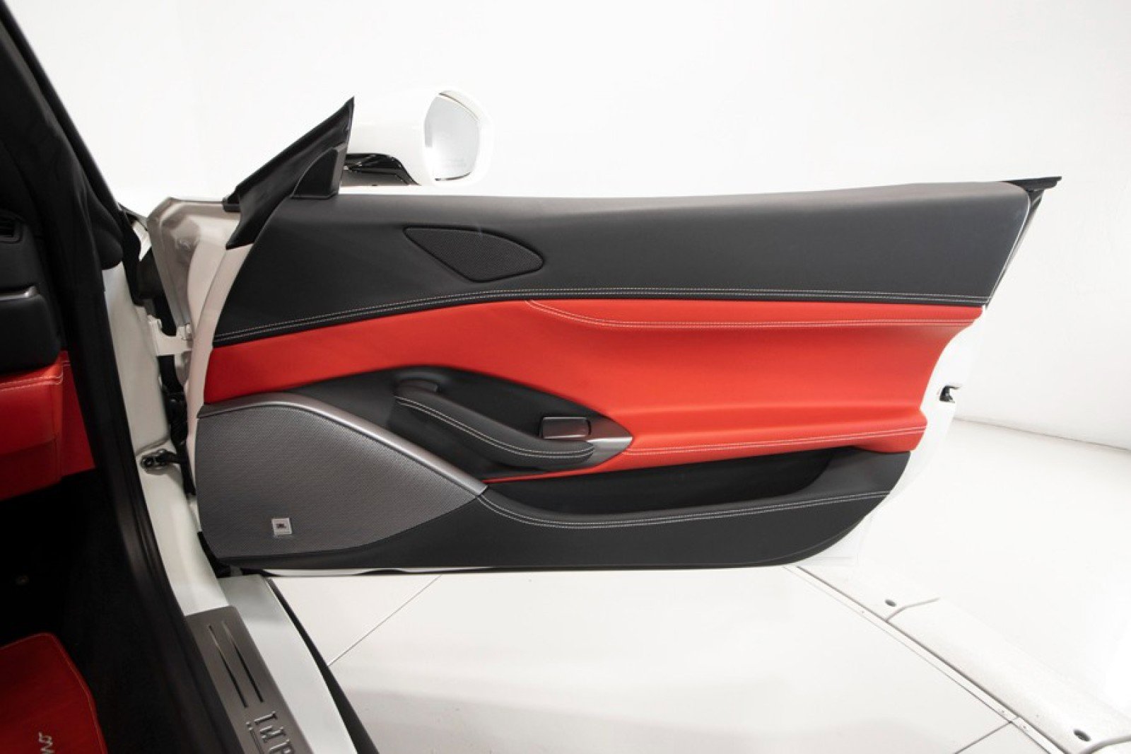 Used 2019 Ferrari Portofino image 44