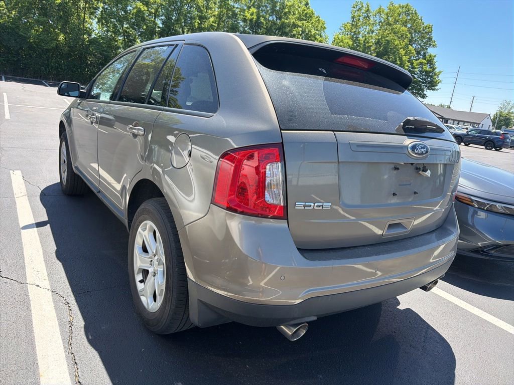 Used 2012 Ford Edge SEL FWD image 2
