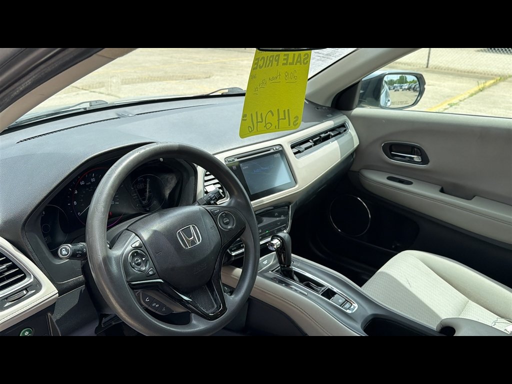 Used 2018 Honda HR-V EX image 9