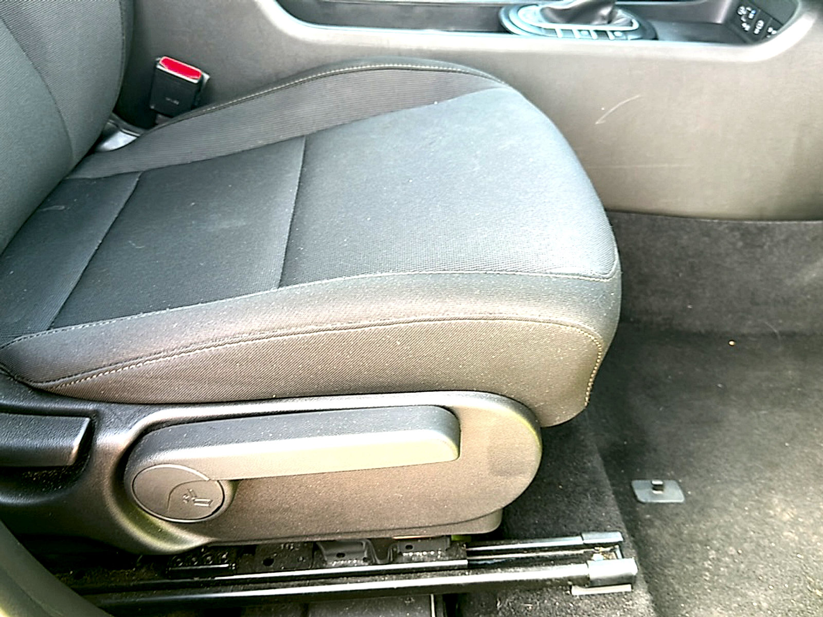 Used 2025 Hyundai Kona SEL AWD/4WD image 25