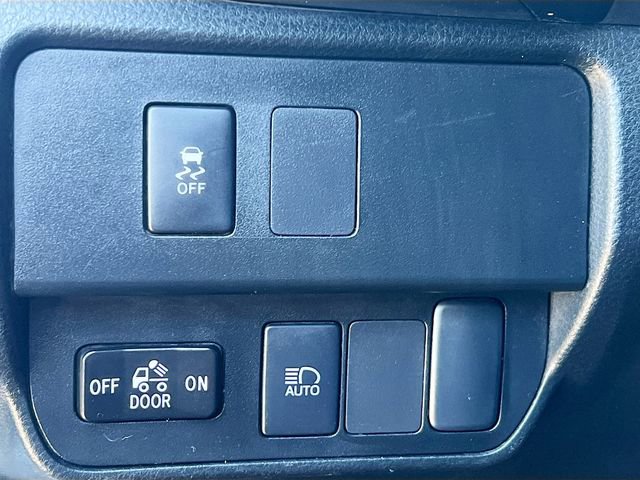Used 2022 Toyota Tacoma SR w/ SX Package image 10