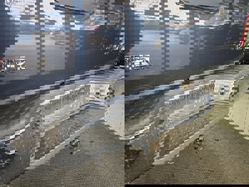 Used 2018 Nissan Frontier SV image 26