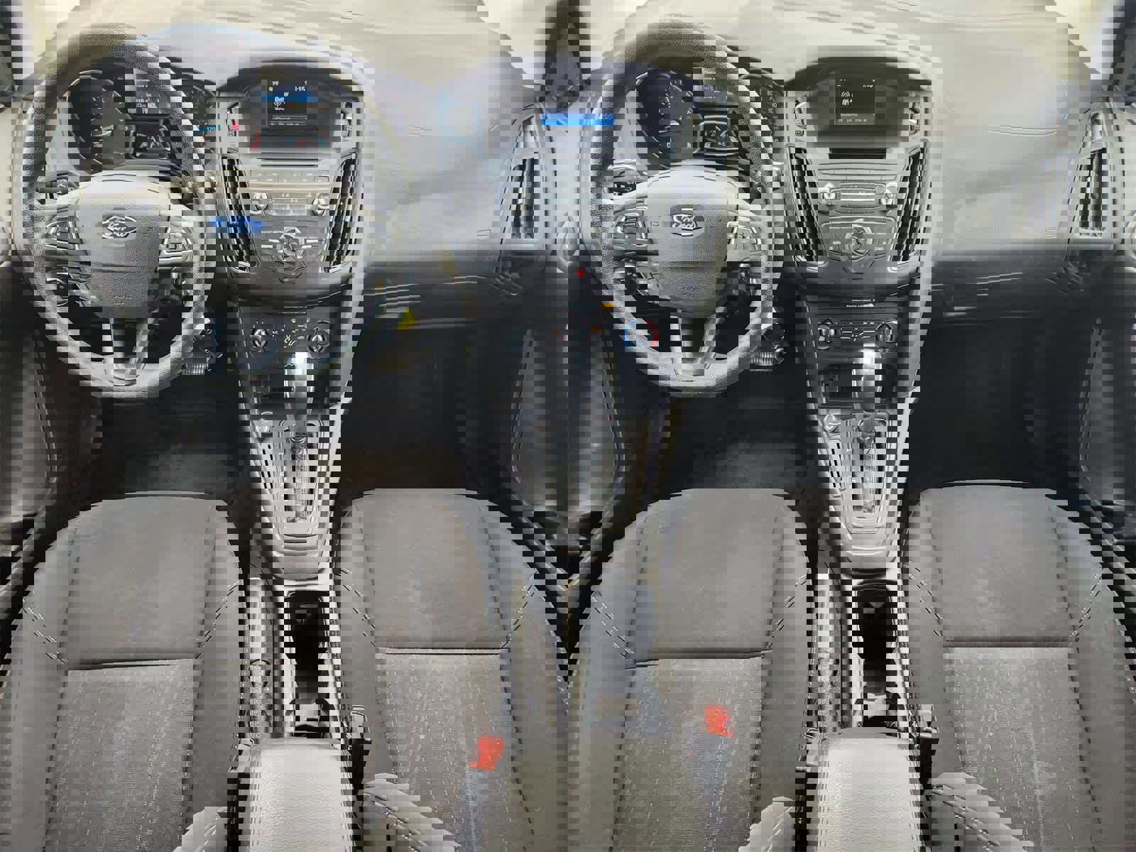 Used 2015 Ford Focus SE image 24