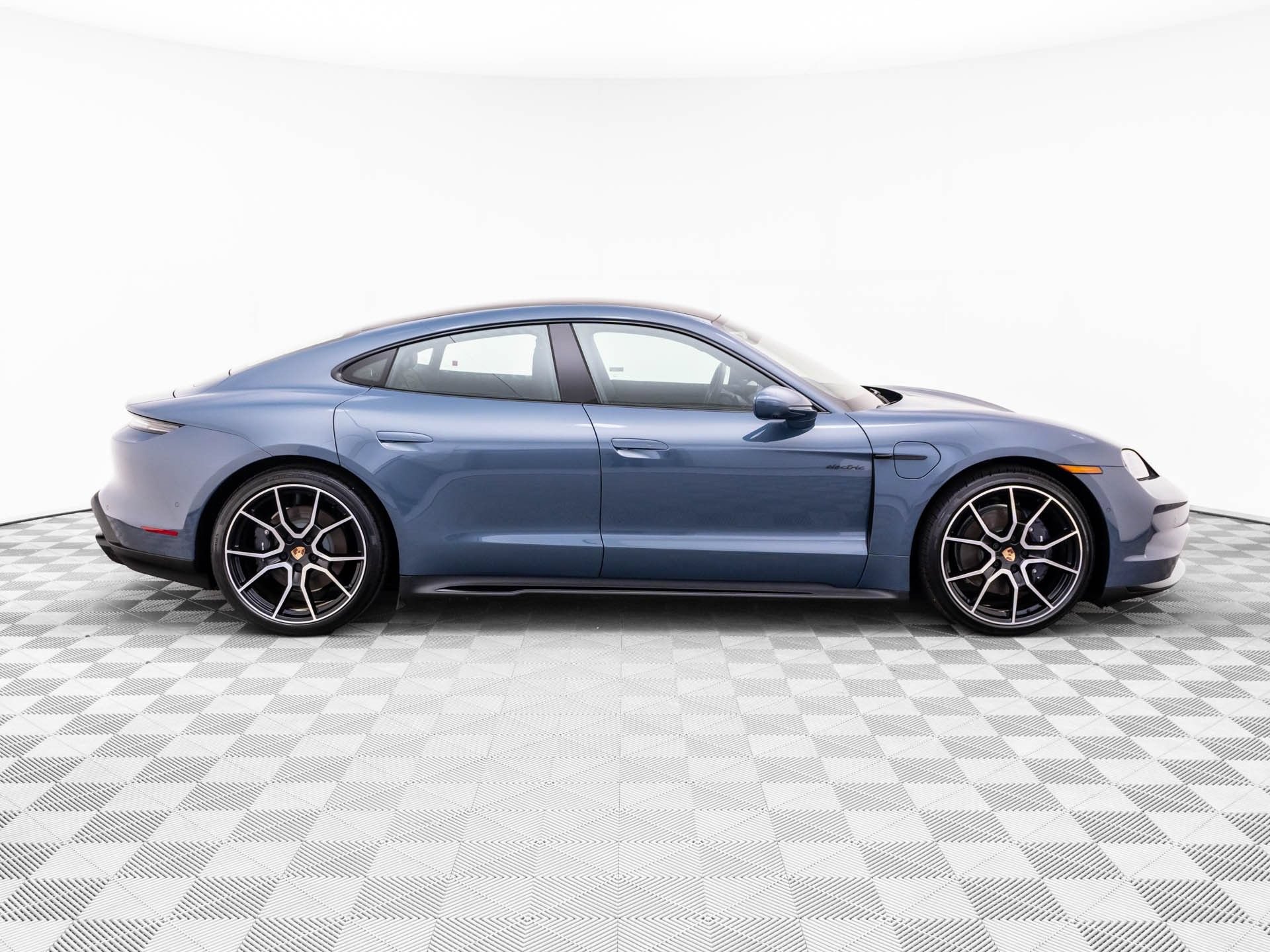 New 2026 Porsche Taycan AWD/4WD image 8