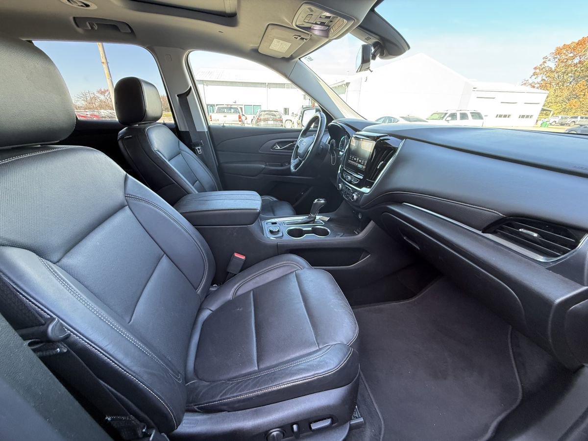 Used 2018 Chevrolet Traverse Premier AWD/4WD image 12