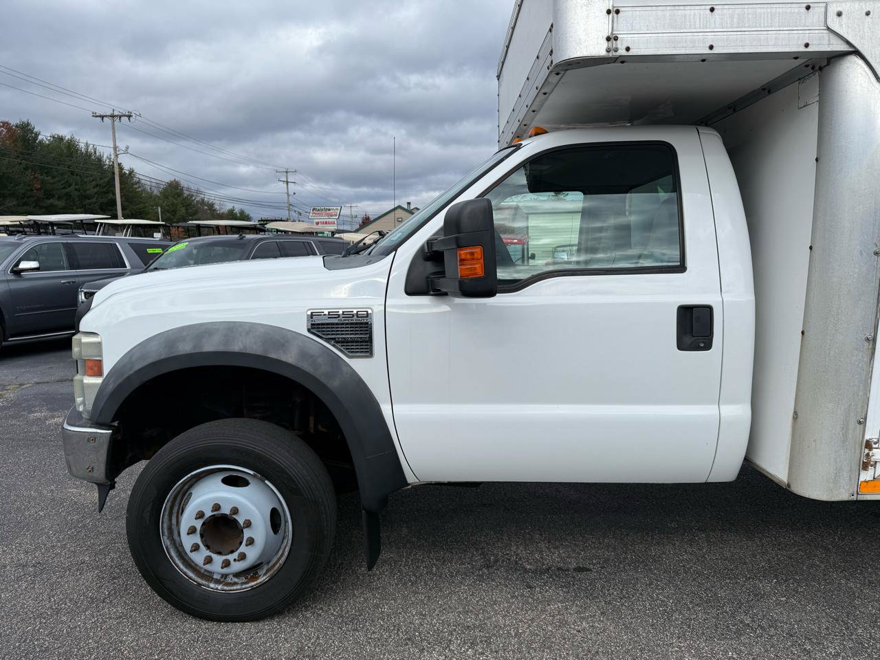 Used 2009 Ford F550 2WD Regular Cab Super Duty image 5