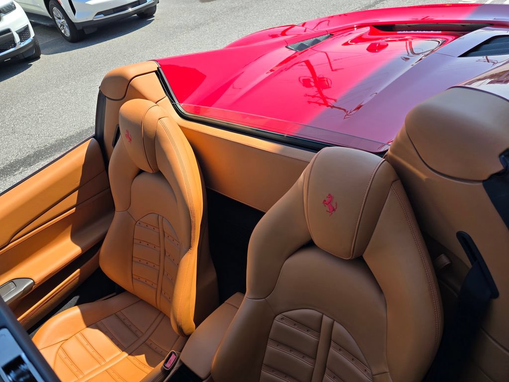 Used 2018 Ferrari 488 Spider RWD image 47