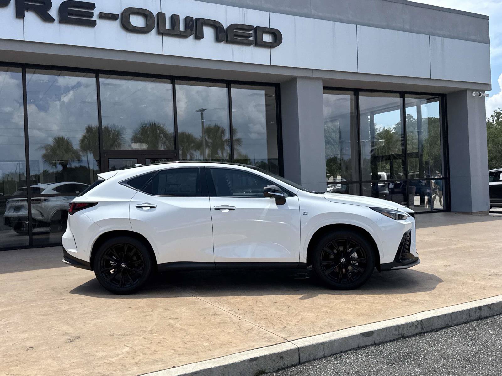 New 2026 Lexus NX 450h+ F Sport AWD/4WD image 2