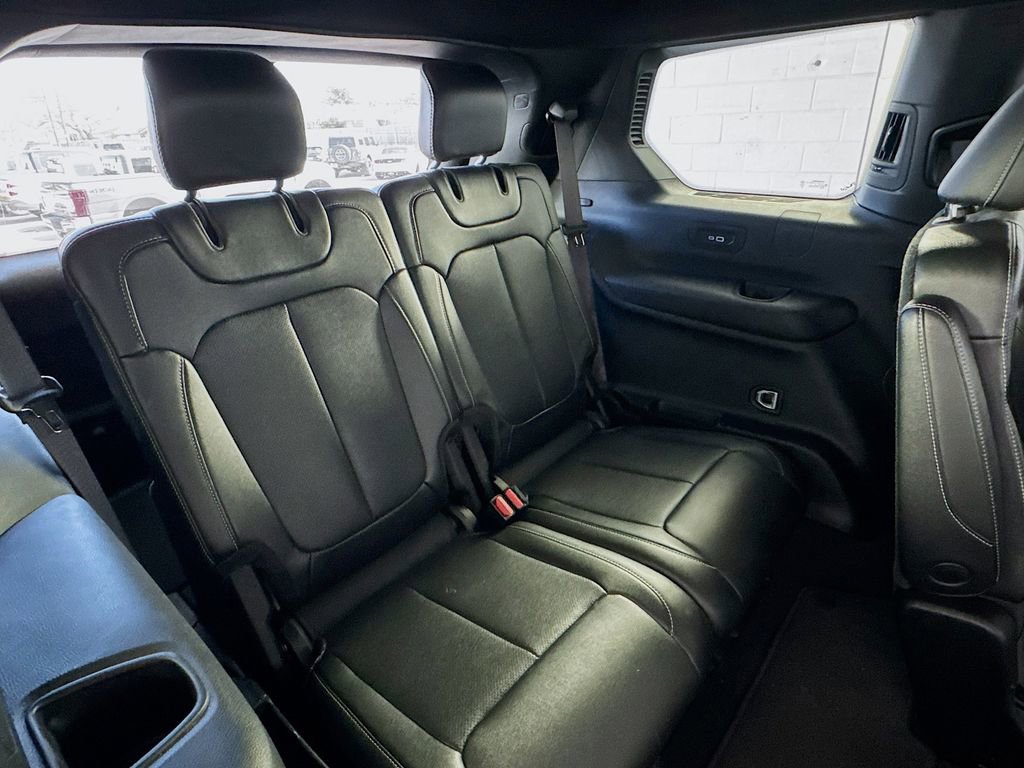 Used 2024 Jeep Grand Cherokee L Limited w/ Luxury Tech Group II image 28