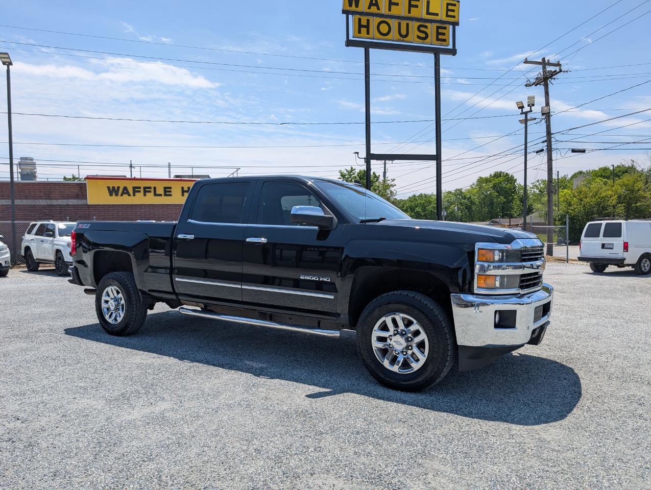Used 2015 Chevrolet Silverado 2500 LTZ w/ LTZ Plus Package AWD/4WD image 3