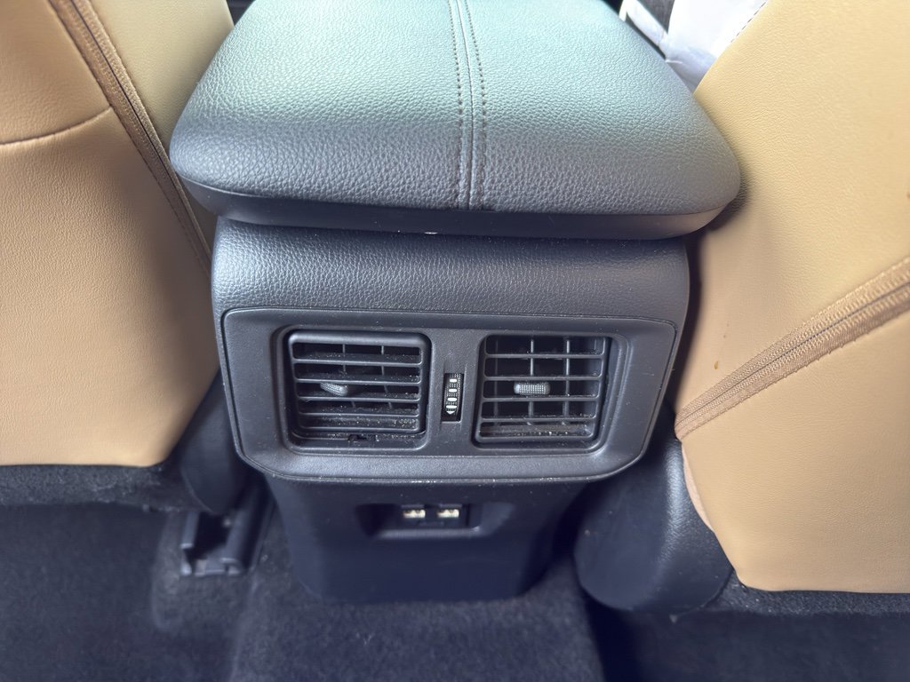 Used 2021 Toyota RAV4 XLE Premium image 32