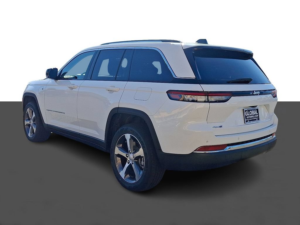 Used 2023 Jeep Grand Cherokee 4WD 4xe image 5