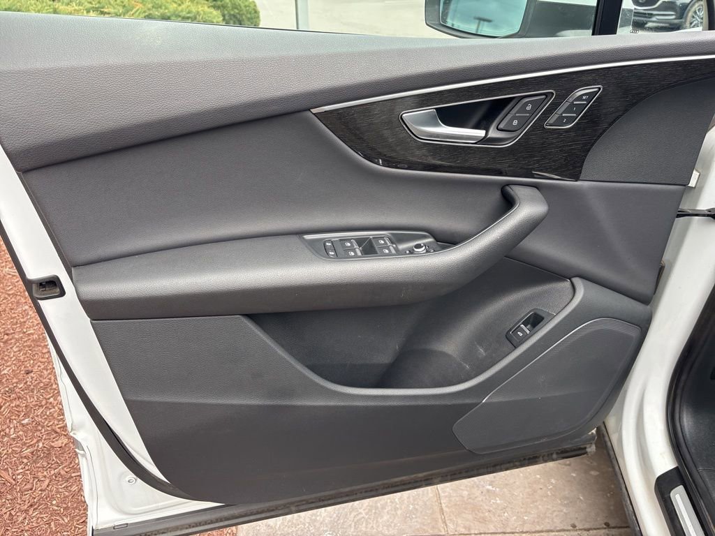 Used 2023 Audi Q7 3.0T Premium image 21