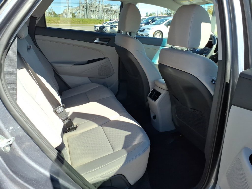 Used 2021 Hyundai Tucson SEL FWD image 12