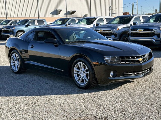 Used 2013 Chevrolet Camaro LT RWD image 6